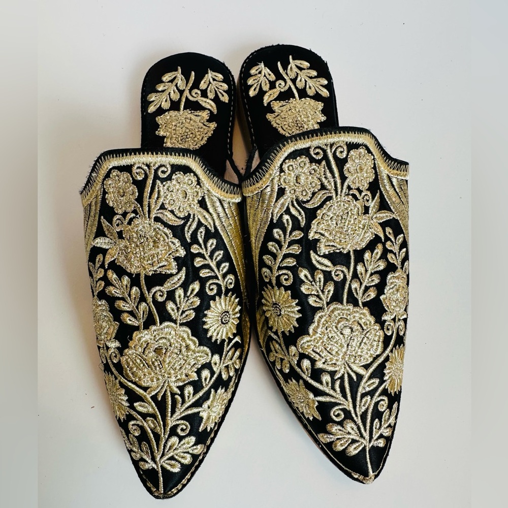 Elegant Black and Gold Embroidered Women's Shoes Handmade Size 37